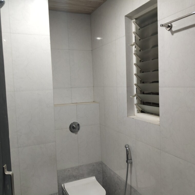Bathroom, camp Studio 250 Sq.Ft. Apartment In Camp Pune 10357560