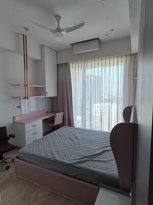 Bedroom in 5 BHK Apartment at Raheja Imperia, Worli – for Rent