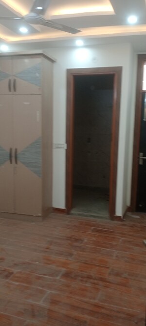 Room in 4 BHK Builder Floor at Dwarka – for Sale