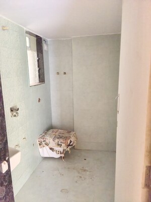 Room in 1 BHK Apartment at Naupada – for Sale