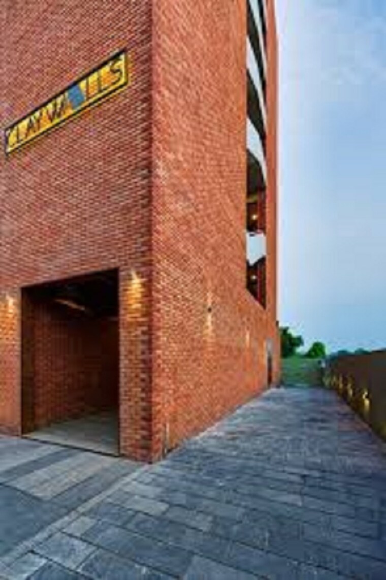 undefined, thaltej Commercial Office Space 745 Sq.Ft. In Thaltej Ahmedabad 10357603
