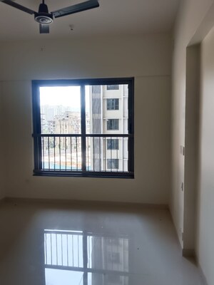 Room in 2 BHK Apartment at Lodha Casa Supremo, Mira Road East – for Rent