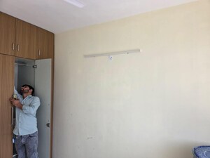 Room in 2 BHK Apartment at Pyramid Midtown, Sector 59 – for Rent