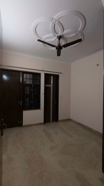 2 BHK Builder Floor for Rent in Sector 37, Faridabad