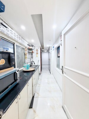 Building Lobby in 4 BHK Builder Floor at Jawahar Nagar – for Sale