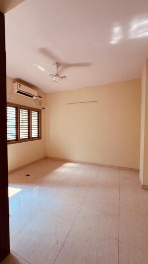 Room in 3 BHK Apartment at Doddanekundi – for Rent
