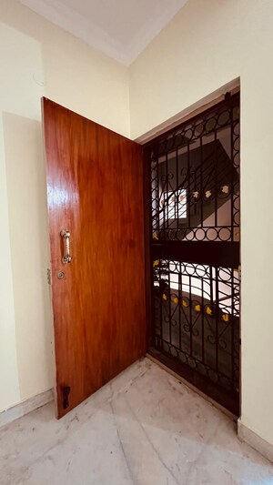 Room in 3 BHK Apartment at Doddanekundi – for Rent