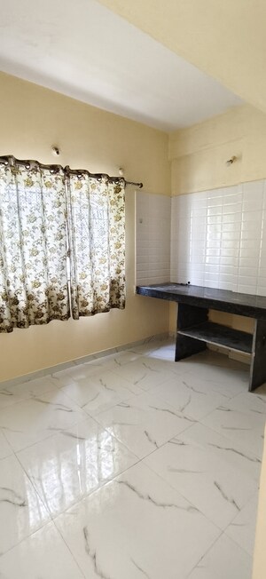 Kitchen in 1 BHK Builder Floor at Kamgar Putala Vasahat – for Rent