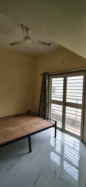 Bedroom in 1 BHK Builder Floor at Kamgar Putala Vasahat – for Rent