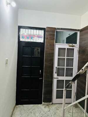 Room in 2 BHK Builder Floor at Preet Colony – for Sale
