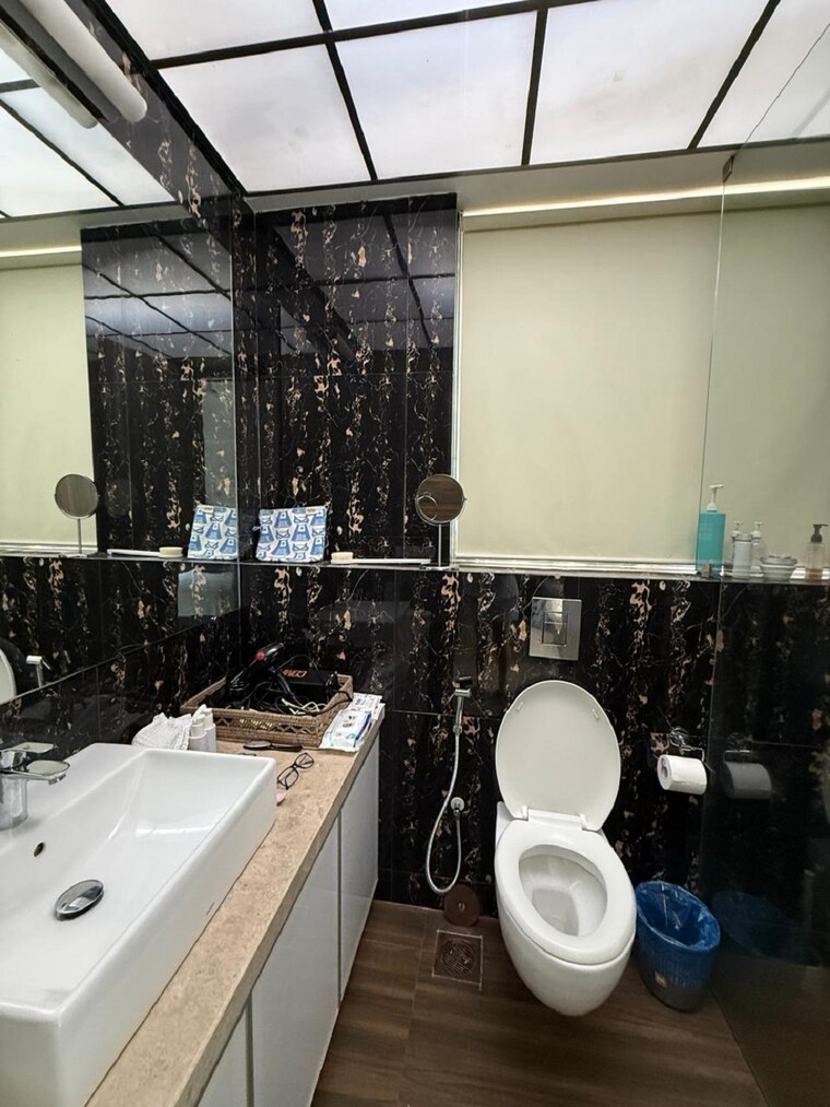 Washroom, bandra west 2 Bedroom 700 Sq.Ft. Apartment In Bandra West Mumbai 10360154