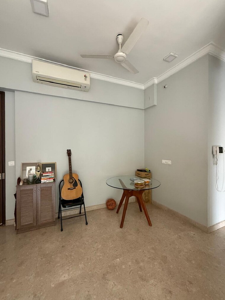 Living Room, bandra west 2 Bedroom 700 Sq.Ft. Apartment In Bandra West Mumbai 10360154