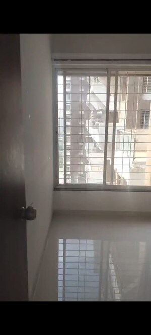 Room in 2 BHK Apartment at Atrium Skyward, Undri – for Rent