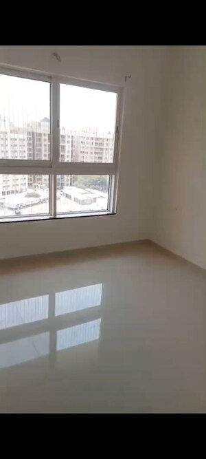 Room in 2 BHK Apartment at K Raheja Sterling, Mohammadwadi – for Rent