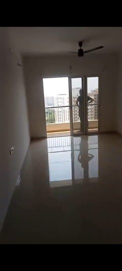 2 BHK + Pooja Room Apartment For Rent in K Raheja Sterling