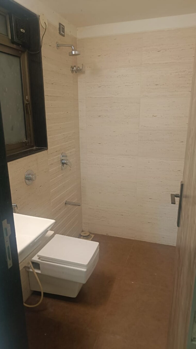 Bathroom, shiv-shakti-tower-28 1 Bedroom 444 Sq.Ft. Apartment In Malad East Mumbai 10360194
