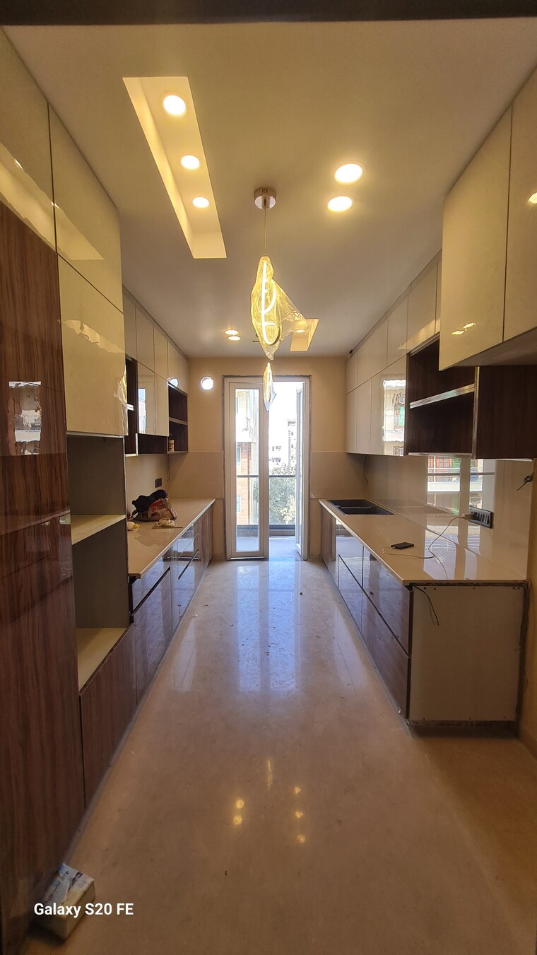 Living Room, dlf phase ii 3 Bedroom 2000 Sq.Ft. Builder Floor In Dlf Phase ii Gurgaon 10360199