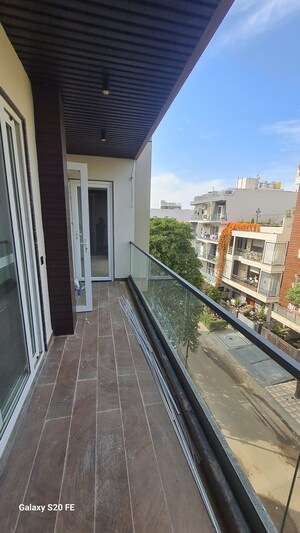 3 BHK Builder Floor – Exterior View View at Dlf Phase ii - for Sale