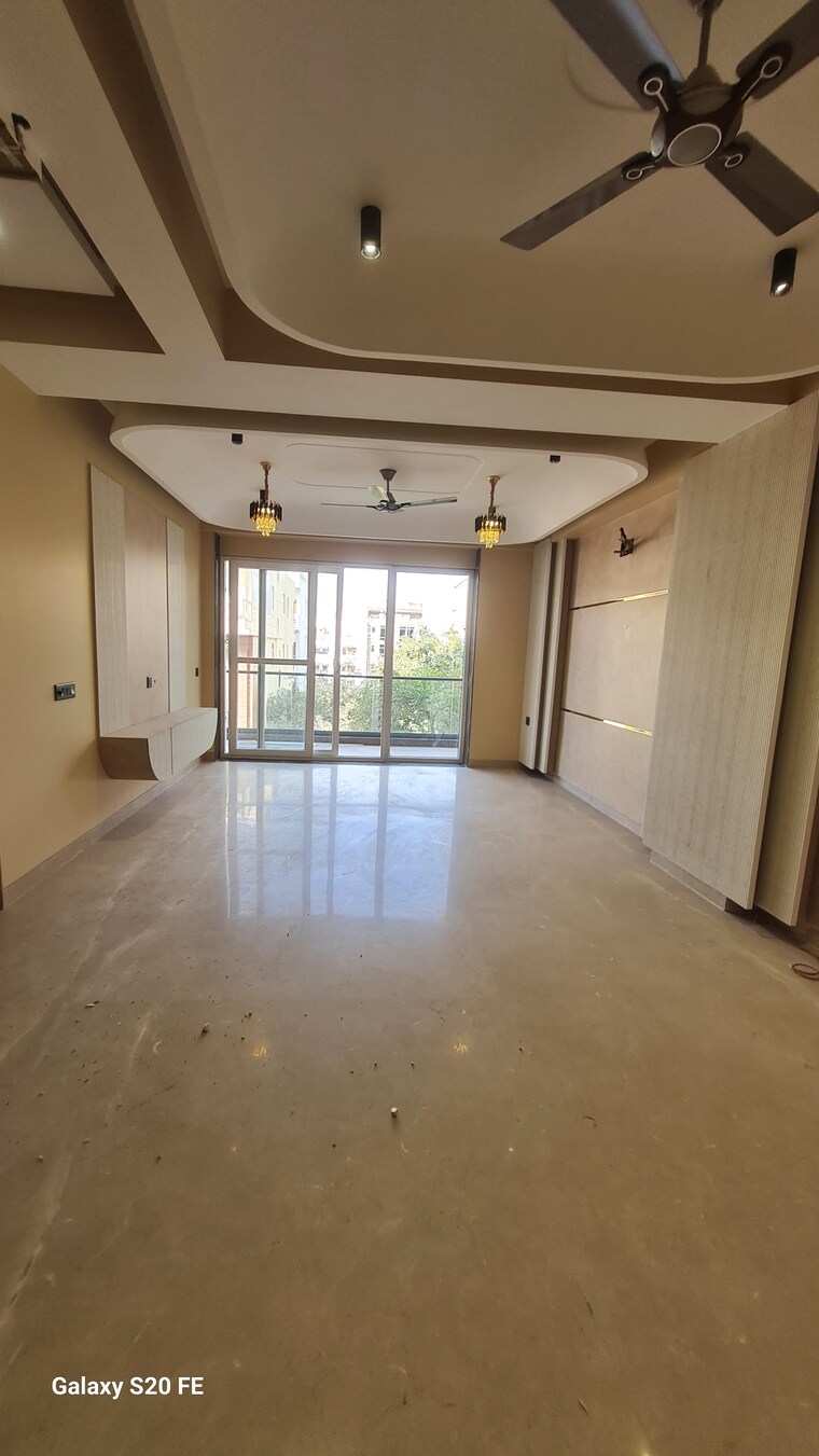 undefined, dlf phase ii 3 Bedroom 2000 Sq.Ft. Builder Floor In Dlf Phase ii Gurgaon 10360199