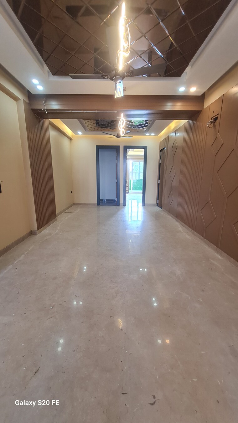 undefined, dlf phase ii 3 Bedroom 2000 Sq.Ft. Builder Floor In Dlf Phase ii Gurgaon 10360199