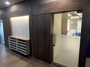 Room in  Office Space at Navrangpura – for Rent