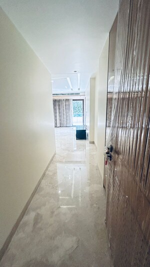 Balcony in 5 BHK Villa at Panchsheel Park – for Sale