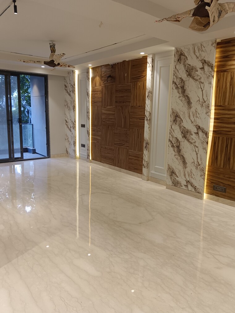 Room, dlf phase ii 3 Bedroom 2000 Sq.Ft. Builder Floor In Dlf Phase ii Gurgaon 10360224