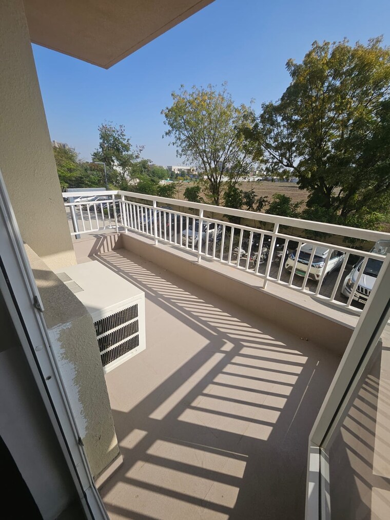 Balcony, silverglades-the-melia-first-citizen 4 Bedroom 1951 Sq.Ft. Apartment In Sohna Sector 35 Gurgaon 10360227