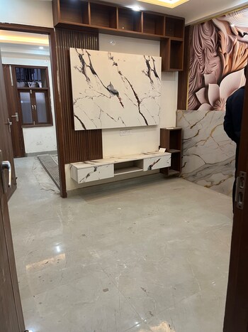 3 BHK Builder Floor for Sale in Sector 73, Noida