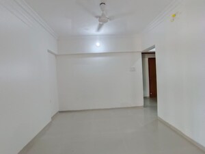Room in 2 BHK Apartment at MM Spectra, Chembur – for Rent