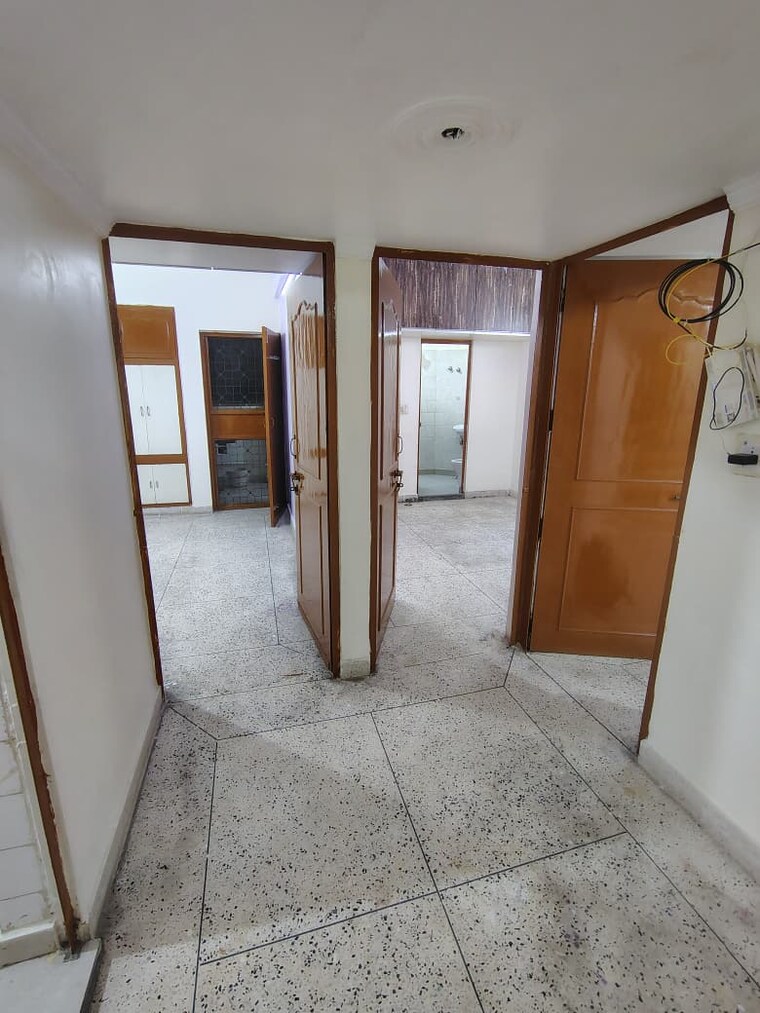 Room, rohini sector 14 3 Bedroom 1250 Sq.Ft. Apartment In Rohini Sector 14 Delhi 10361519