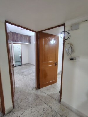 Room in 3 BHK Apartment at Rohini Sector 14 – for Sale