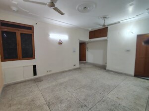 Room in 3 BHK Apartment at Rohini Sector 14 – for Sale