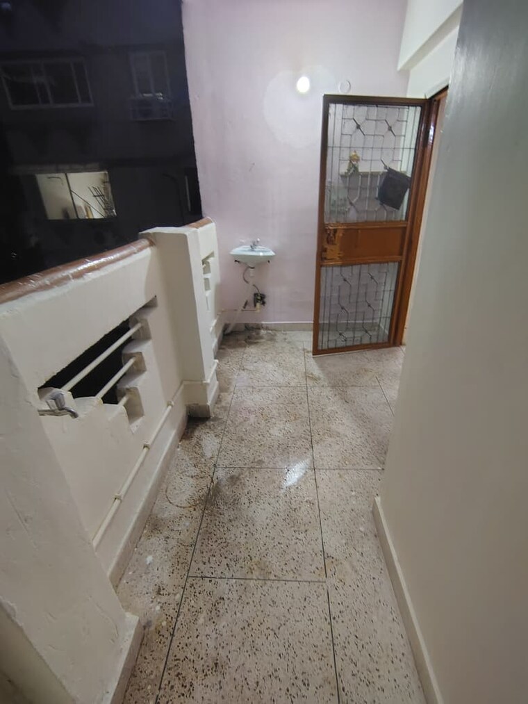 Balcony, rohini sector 14 3 Bedroom 1250 Sq.Ft. Apartment In Rohini Sector 14 Delhi 10361519
