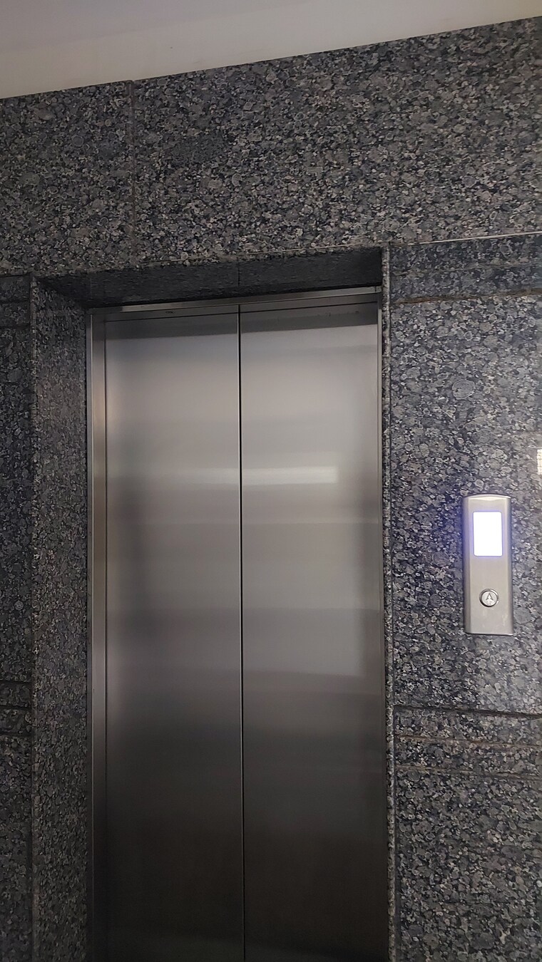 Bathroom, agara Commercial Warehouse 2400 Sq.Ft. In Agara Bangalore 10361528
