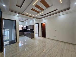 3 BHK Apartment For Sale in Laxmi Nagar