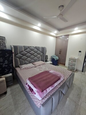 Bedroom in 2 BHK Builder Floor at Sector 52 – for Rent