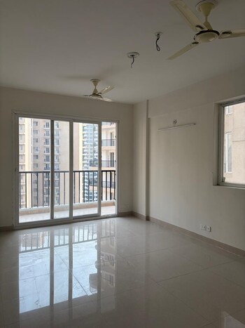 3 BHK Flat for Sale in Sector 82, Noida