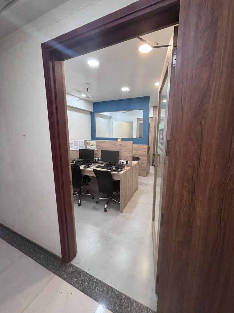 Bathroom, mahant-chambers Commercial Office Space in IT/SEZ 350 Sq.Ft. In Wagle Industrial Estate Thane 10362485