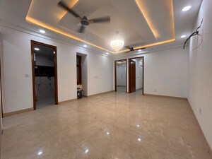 Room in 3 BHK Builder Floor at Chattarpur – for Rent