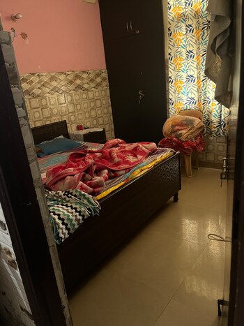 1 BHK Builder Floor for Rent in Sector 73, Noida