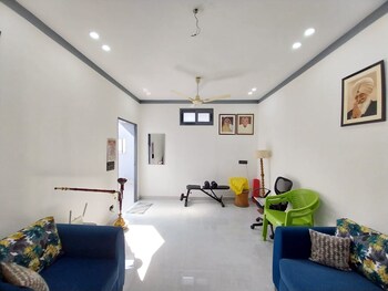 4 BHK Builder Floor for Sale in Sushant Lok I, Gurgaon