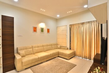 Kumar Palmspring Towers
