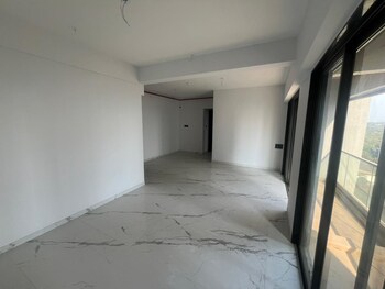 2 BHK Flat for Rent in Goregaon East, Mumbai