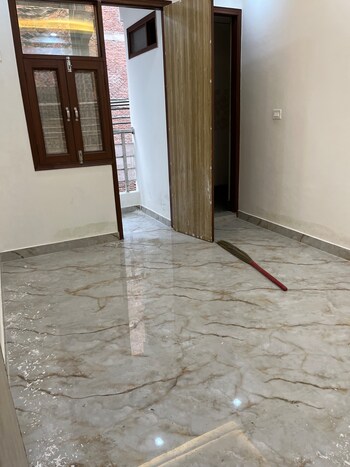 3 BHK Builder Floor for Sale in Sector 73, Noida