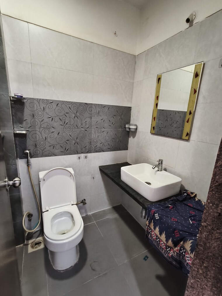Bathroom, acme-ozone 2 Bedroom 700 Sq.Ft. Apartment In Manpada Thane 10364574