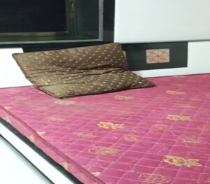 Bedroom in 1 BHK Apartment at Dadar East – for Rent