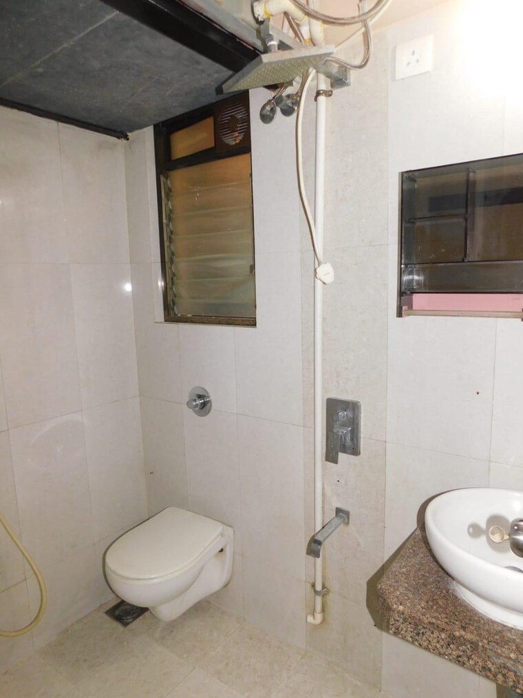 Bathroom, popular-apartment-andheri 2 Bedroom 680 Sq.Ft. Apartment In Andheri East Mumbai 10364591