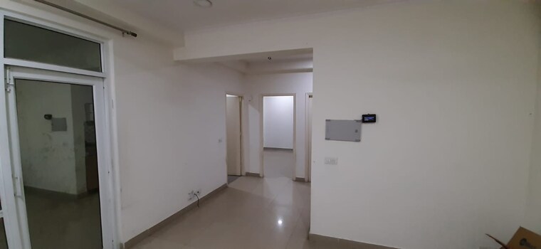 Room, gaur-city-2-10th-avenue 2.5 Bedroom 1175 Sq.Ft. Apartment In Sector 16c Greater Noida Greater Noida 10365233