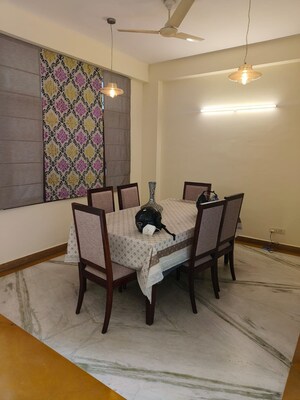 Living Room in 2 BHK Builder Floor at Dlf Phase I – for Rent